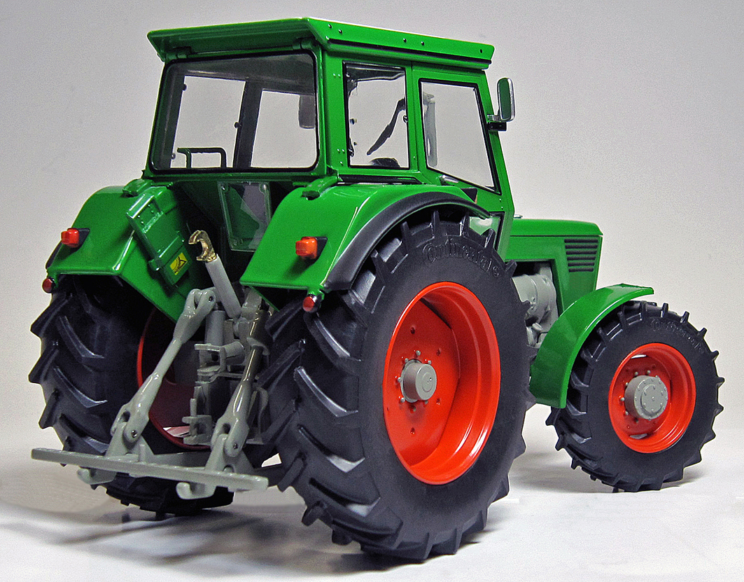 DieCast, Deutz D 130 06 (cab 1972 -1974) DieCast, Deutz D 130 06 (cab 1972 -1974)